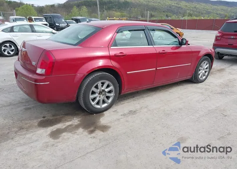 2007 Chrysler 300 Touring из США, поврежденный, VIN 2C3KA53G07H683016